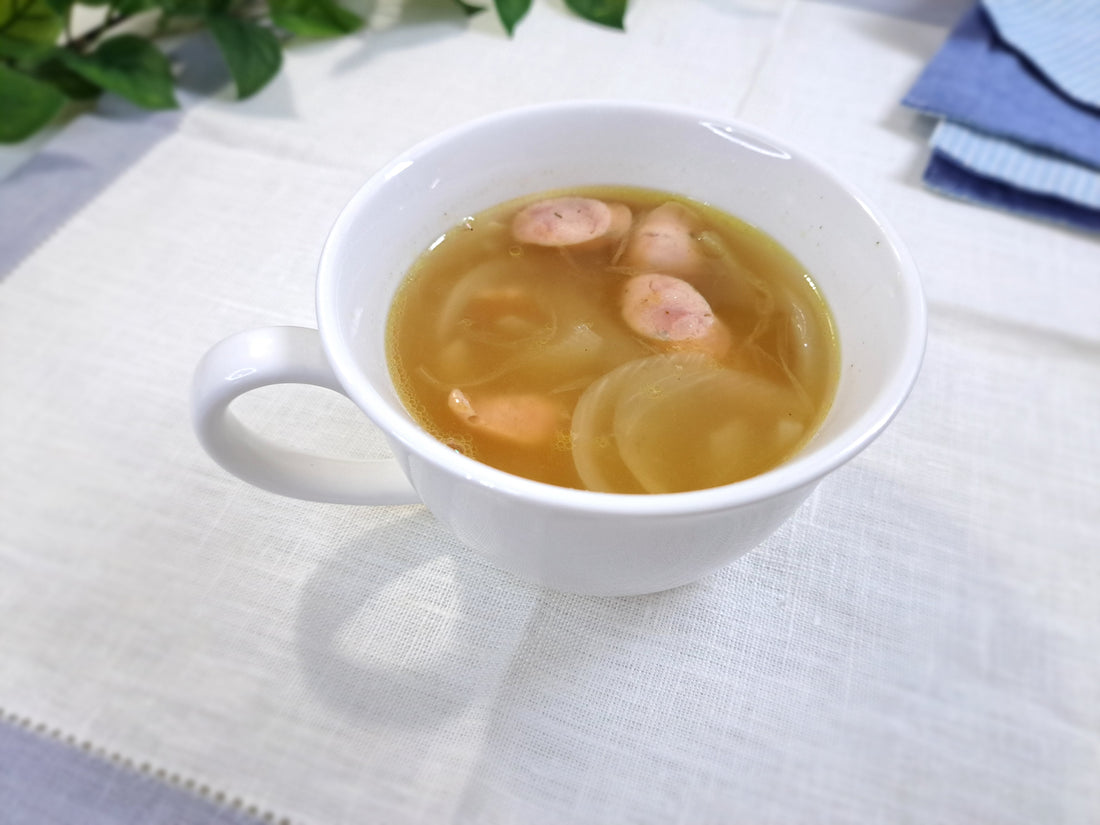 新玉葱とヒハツのコンソメスープ